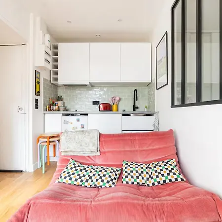Quiet And Bright Batignolles